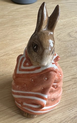 Poorly peter rabbit beatrix - peter,