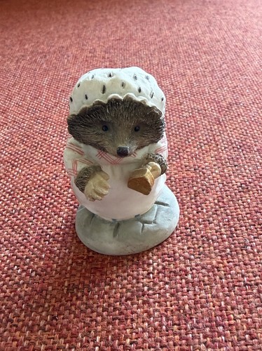Friends peter rabbit mrs - peter,