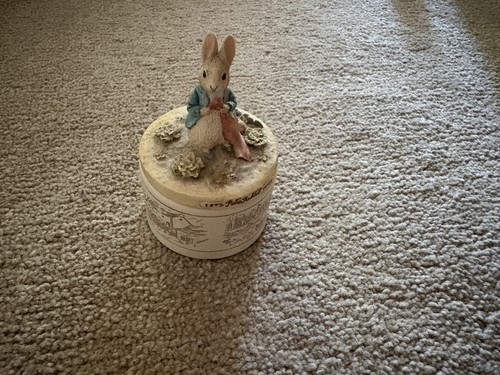 Peter rabbit trinket - peter, box