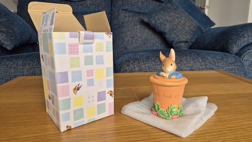 Peter rabbit figurine a1331 - peter,